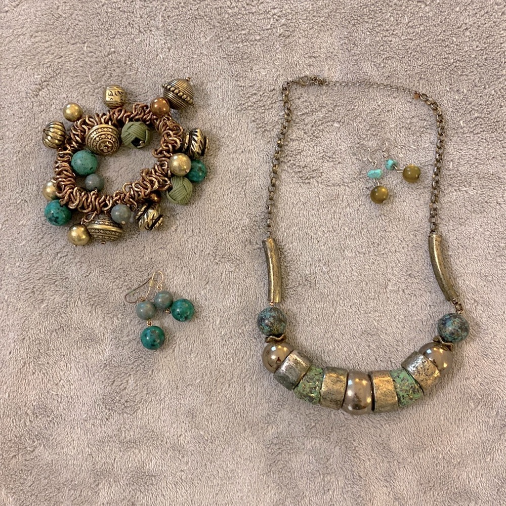 Super fun gold and teal set!
